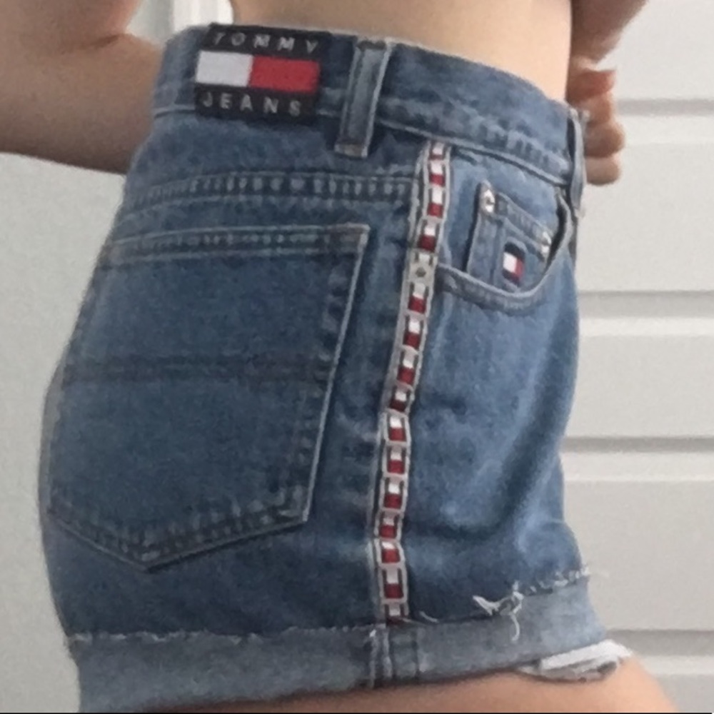 Vintage Tommy Hilfiger denim high waisted shorts - Picture 4 of 4